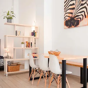 https://claveles-suite.1costadelsol.com